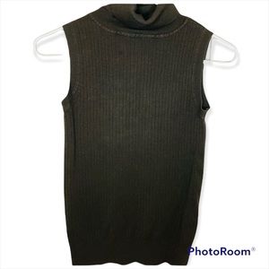 Sleeveless Turtleneck Lightweight